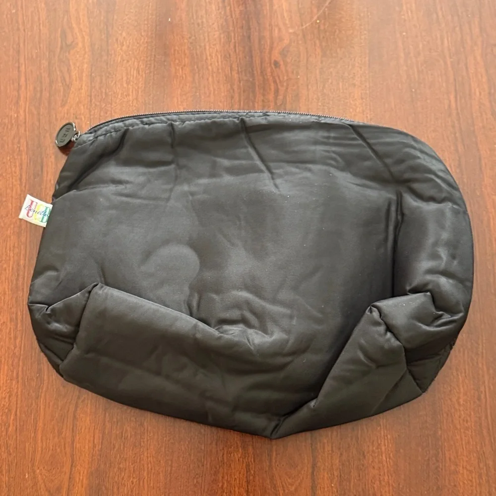 United Colors of Benetton Quilted Y2K 90’ Inspired Black Toiletry Bag